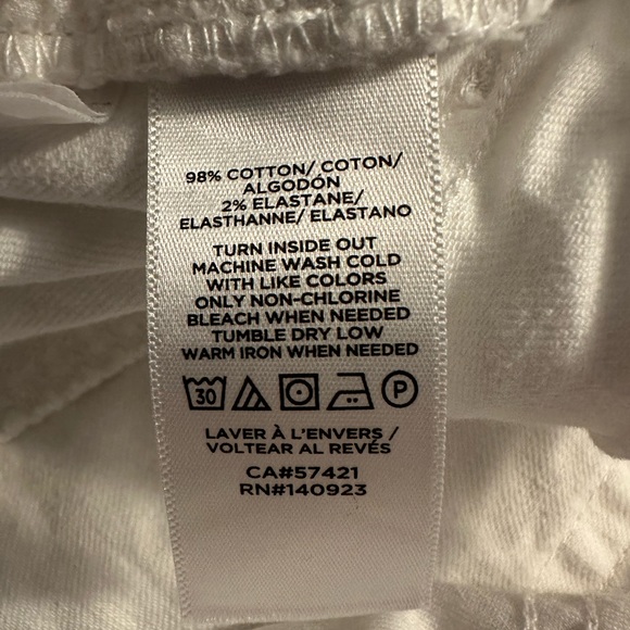 Plus Size White Jeans - Picture 4 of 8